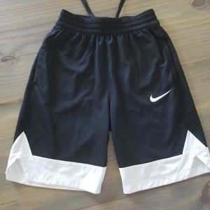 Boys Black and White Nike Dri-Fit Shorts size M